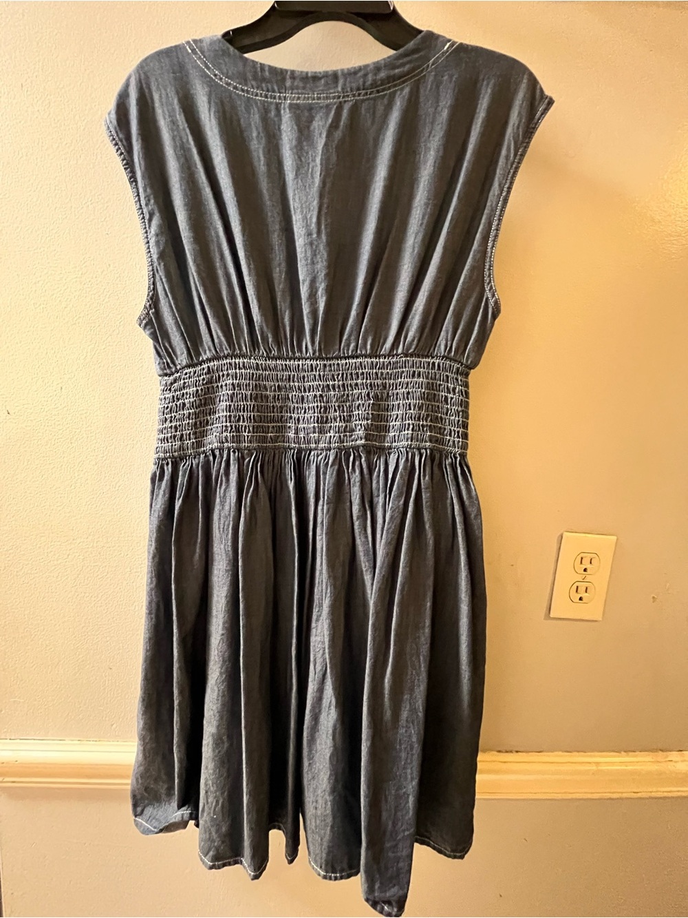VENUS Slate Gray Denim Look Sleeveless Smocked-Waist Mini Dress - Picture 8 of 12